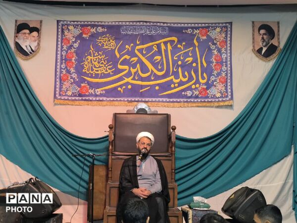 جشنی برای هیئت  ۳۱ ساله فاطمه الزهرای نیشابور همزمان با شب میلاد حضرت زینب (س)