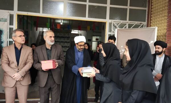 زنگ کتاب و کتابخوانی در گالیکش نواخته شد