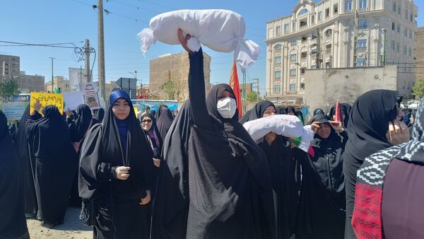 راهپیمایی روز قدس با حضور مدیرکل آموزش و پرورش شهرستان‌های تهران در کهریزک 