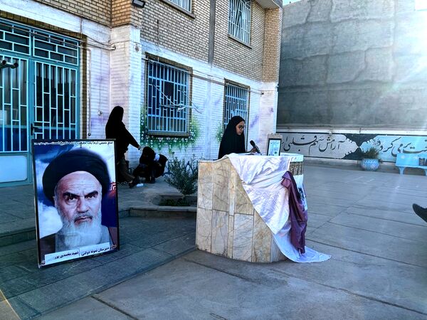  عزاداری به مناسبت دهه فاطمیه در مدرسه شهید محمدی پور خلیل آباد 