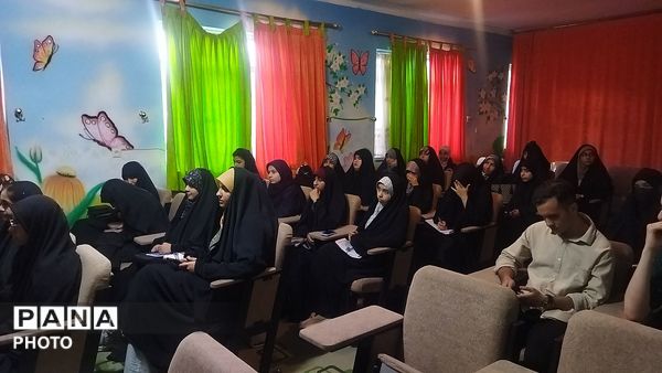 اولین روز  از دوره  رسانه + در سالن مهر تابان نیشابور 