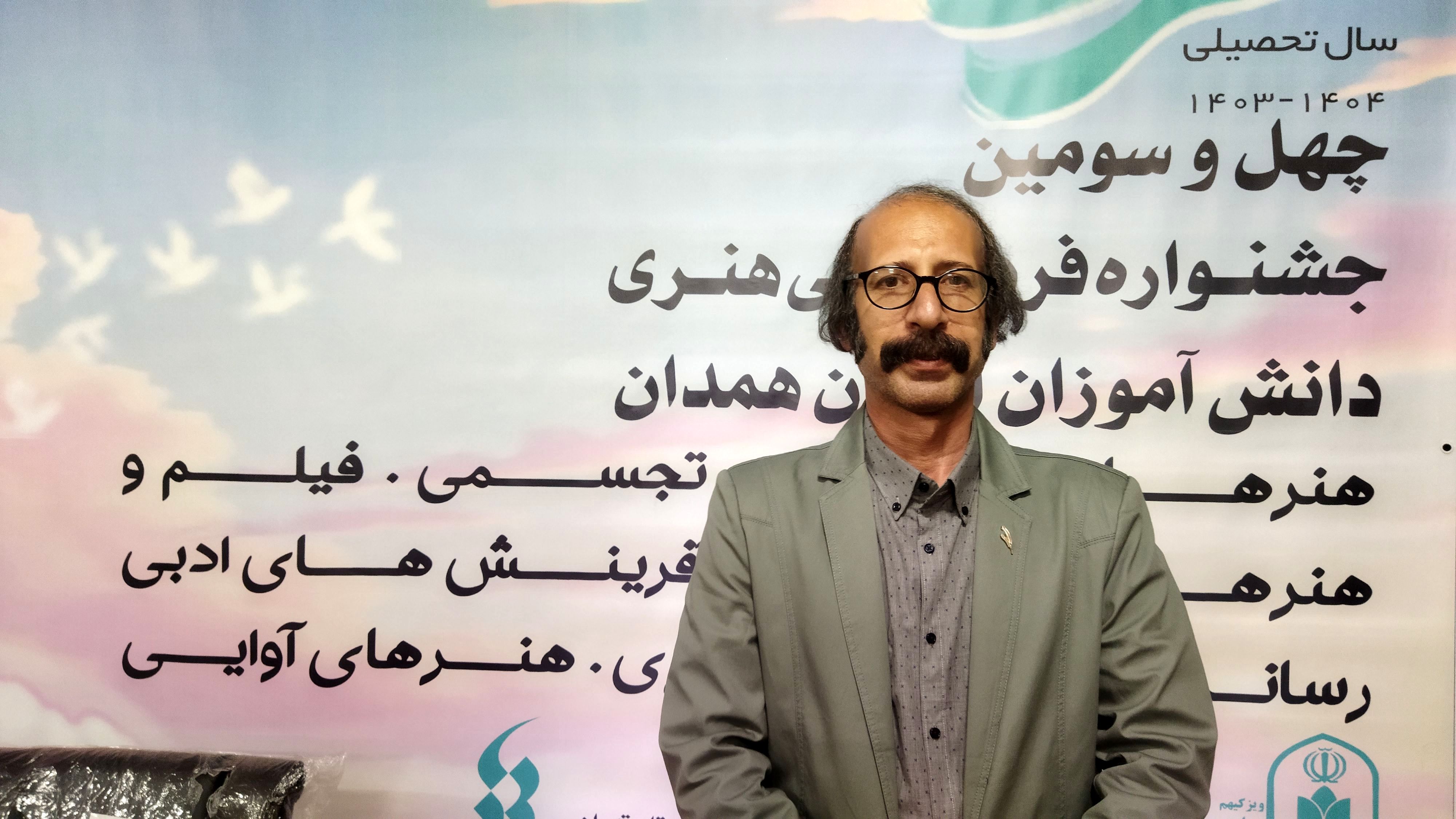 درخشش استعدادهای ادبی در جشنواره فرهنگی و هنری فردا؛ نگاهی به نقش مشاعره در پرورش شاعران جوان
