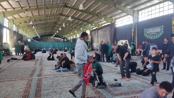 پیاده‌روی زائران در دهه پایانی ماه سفر جاده قدیم نیشابور به سمت مشهد