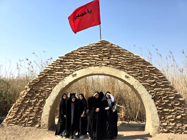 سفر معنوی راهیان نور دانش‌آموزان دبیرستان دخترانه خلیلی یزد