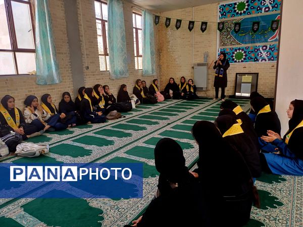 برگزاری اردوی تمشک در شهرستان گرمه 