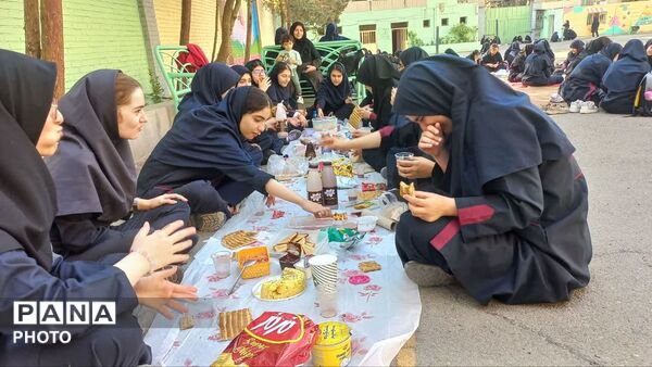 صبحانه سالم در مدرسه شاهد تهذیب؛ گامی برای ترویج سبک زندگی سالم