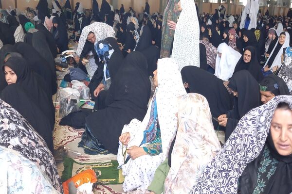 اقامه آخرین نماز جمعه ماه مبارک رمضان با حضور چشمگیر مردم یاسوج