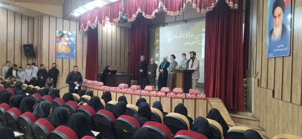  تقدیر از فعالان امور تربیتی به‌مناسبت هفته امور تربیتی در ناحیه 2کرج 