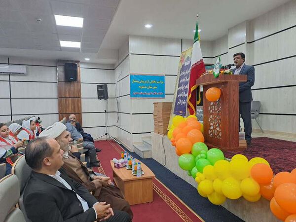  تجلیل از مدیران، مربیان و دانش‌آموزان پیشتاز شهرستان عسلویه