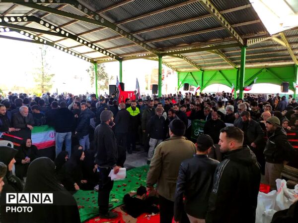 وداع مردم نظرآباد با شهید مهدی عبدالله‌نژاد