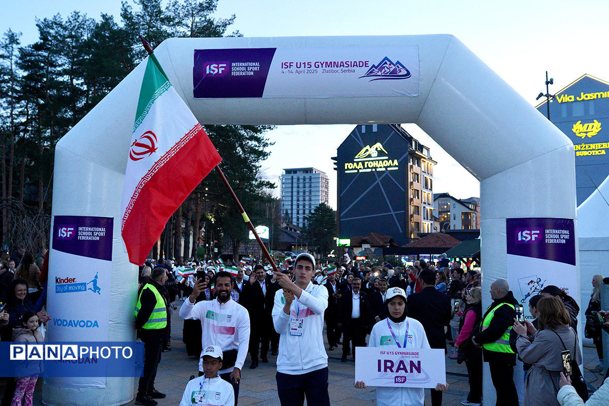 آمریکایی‌ها در خاک شیرهای نوجوان ایران؛ پیروزی آرمین اسماعیلی مقابل کشتی گیر آمریکایی