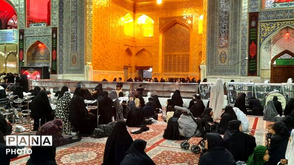 زیارتی دلچسب در حرم امام مهربانی ها با عطر شهدای میناب
