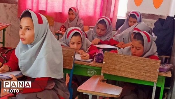 کلاس‌هایی که زیر صدای آژیر تعطیل نشد