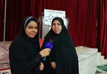 جشن ستارگان و تجلیل از شاگردان اول،دوم و سوم دبیرستان شاهد بحرینیان ناحیه۴ 