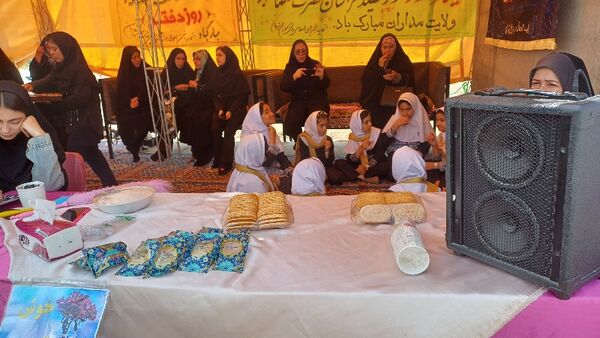 افتتاح چایخانه دانش‌آموزی به‌مناسبت دهه کرامت
