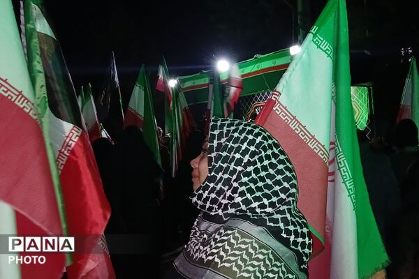 تجمعات مردمی در رودهن
