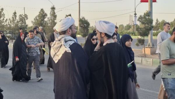 همایش پیاده‌روی استغاثه به حضرت صاحب الزمان در مسیر مسجد جمکران