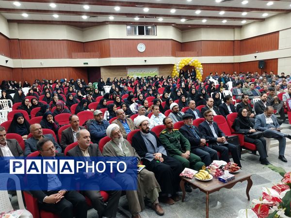 آیین تجلیل از فرهنگیان در شهرستان تفرش 