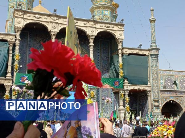 کاروان نمادین سالروز ورود حضرت معصومه(س) به قم 