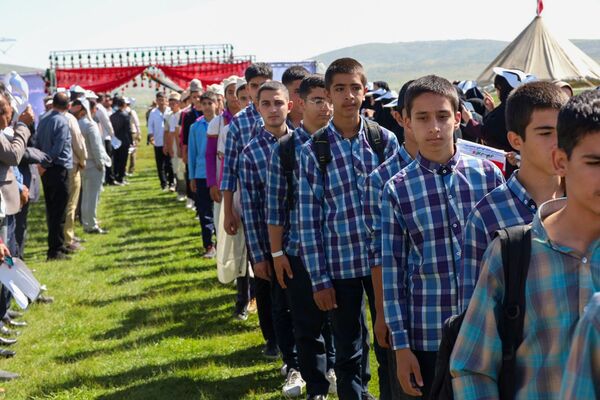 آغاز جشنواره بزرگ تربیتی، ورزشی و آموزشی ویژه دانش‌آموزان و فرهنگیان عشایر استان فارس