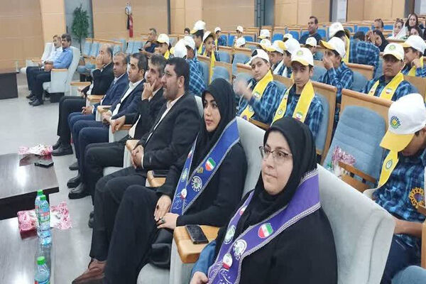 زنگ مقاومت در  دبیرستان غیر دولتی پسرانه پیشتازان (متوسطه اول) شهر جم