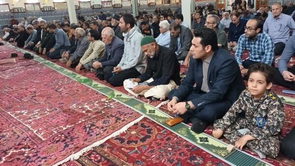 خروش دانش‌آموزان کفن پوش در آذربایجان شرقی