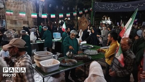 چایخانه فاطمه الزهرا در صد و پنجمین شب از اجتماعات مردمی 