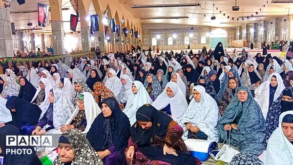 نماز جمعه عبادی و سیاسی در مصلی یاسوج