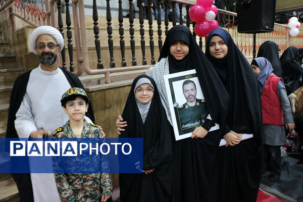 همایش دختران حاج قاسم 