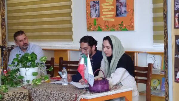 نشست ادبی خوانش نامه‌های سهراب سپهری در قم