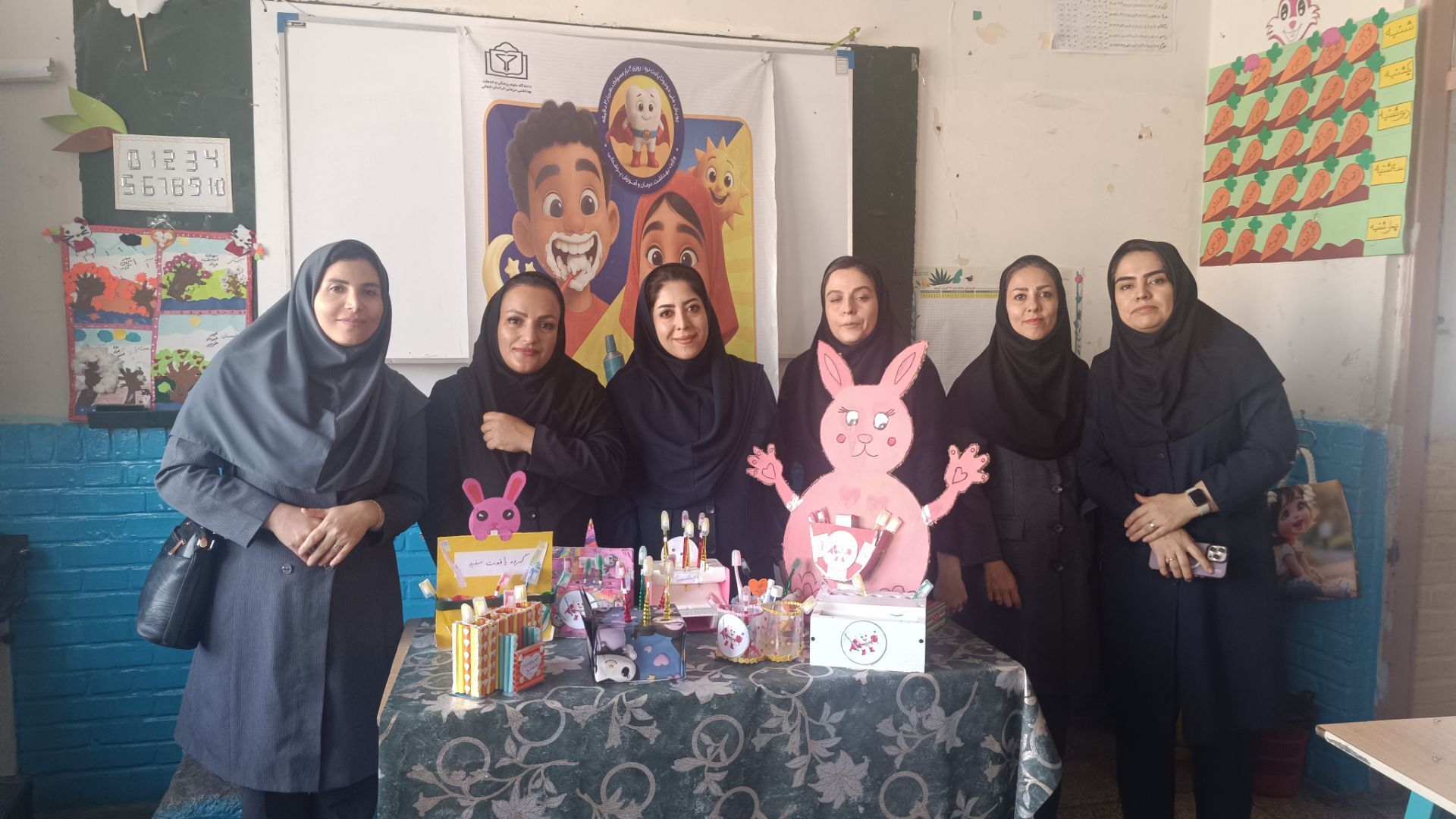 پویش مسواک خشک در مدرسه ضحی ۱ شهرستان شیروان