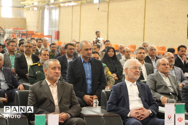 سفر یک روزه وزیر کشور به خراسان جنوبی