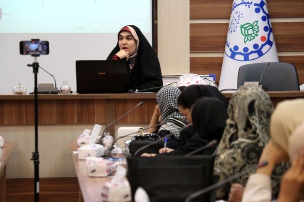 جلسه دوره مجری‌شو با محوریت اعتماد به نفس