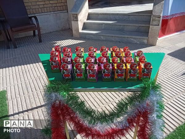 جشن شکوفه‌ها در مدرسه جهاد جعفریه قم 