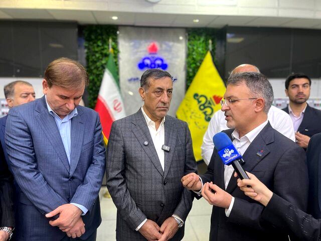 بازدید معاون اجرایی رئیس‌جمهور از مرکز کنترل گاز پارس جنوبی