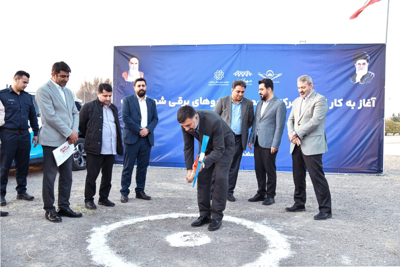 عملیات اجرایی احداث مرکز تخصصی خودروهای برقی شهرآفتاب آغاز شد