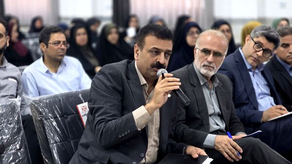 جلسه فصلی مدیران مدارس ابتدایی قائمشهر