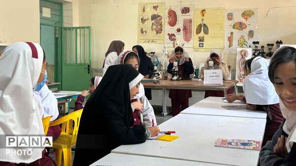 کارگاه «دانشمند کوچک» در حاجی‌آباد