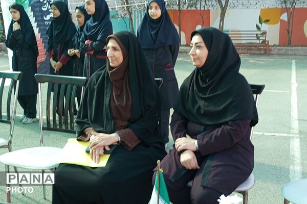 برپایی نمایشگاه «استعداد و هویت یابی» در مدارس ارشاد و دکتر رزمی ناحیه دو شهرری 