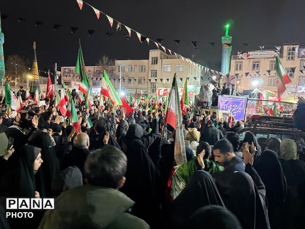 مبارزه مردم کرج  با دشمن آمریکای صهیونی در بیست‌وسوم  راهپیمایی