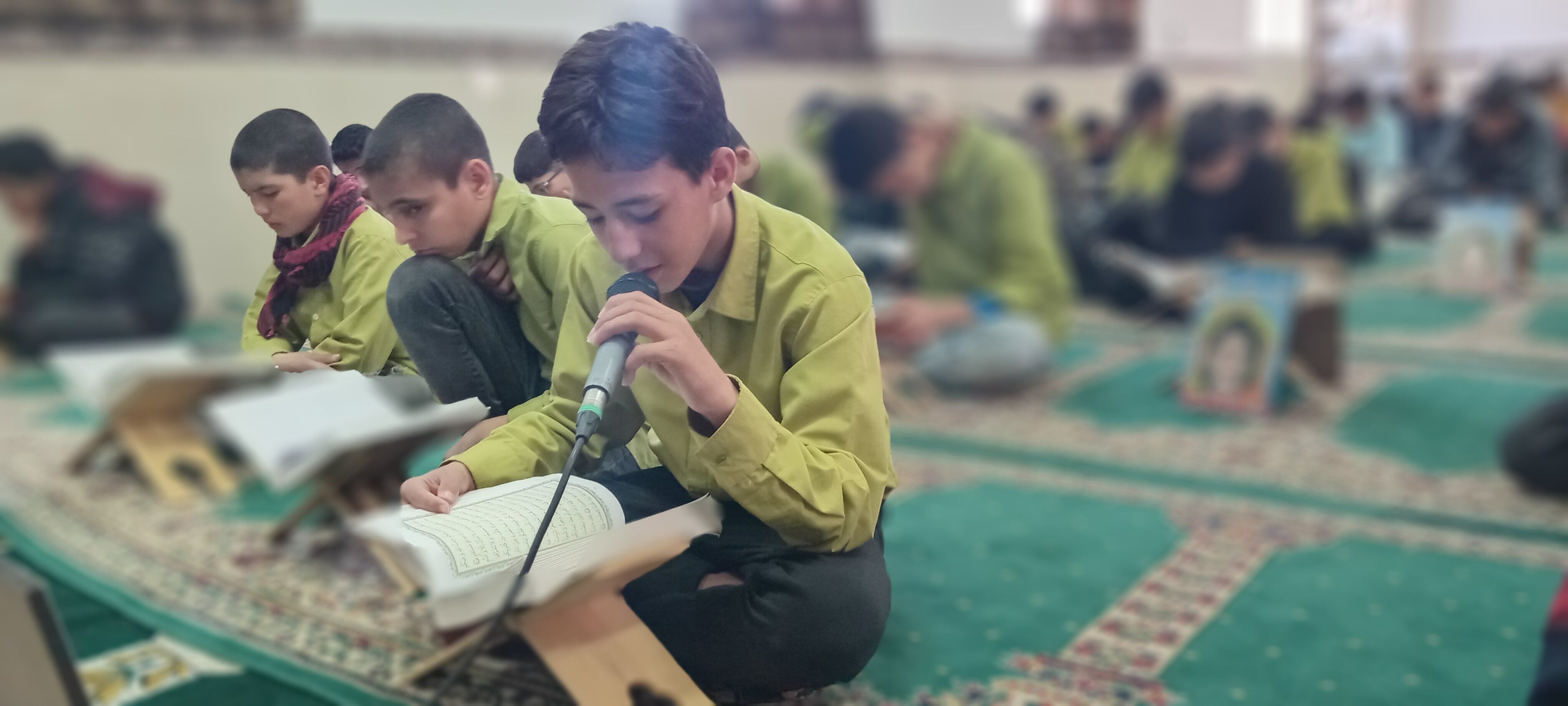 مدرسه شهید صادقی، میزبان دانش آموزان روزه دار در محفل نورانی قرآن