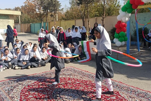 افتتاحیه المپیاد ورزشی درون مدرسه‌ای دبستان دخترانه بعثت۲