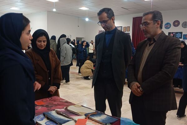 جشنواره "ایران رنگارنگ" در هنرستان سعادت پردیس
