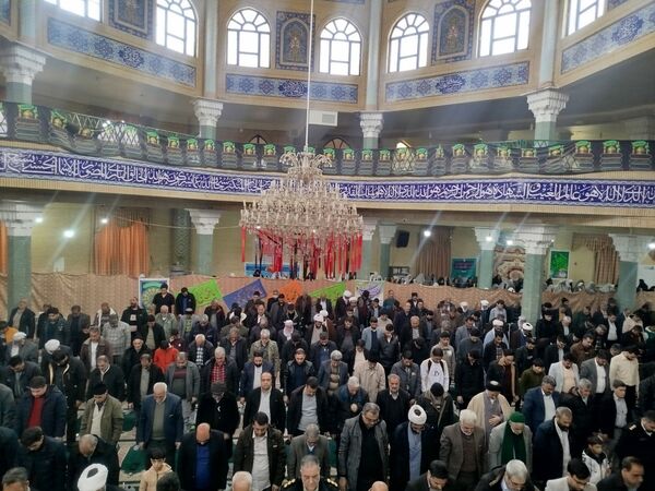همدلی و وحدت در نماز جمعه باخرز به نمایش درآمد