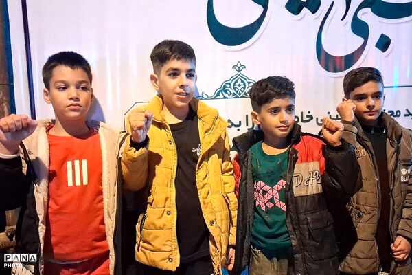 حضور نسل آینده انقلاب در شب‌های اقتدار