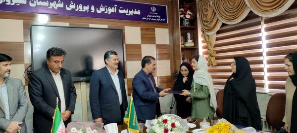 استقبال از دانش آموز شیروانی دارنده مدال برنز جهانی المپیاد علوم زمین