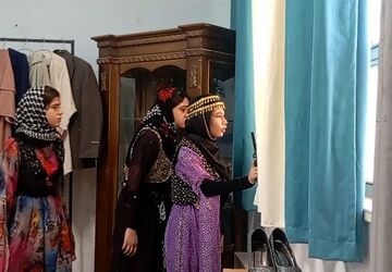 اجرای نمایش« رهایی» توسط دانش آموزان دبیرستان رضوان