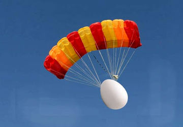 جشنواره نجات تخم مرغ در مدرسه الزهرا(س) اهر