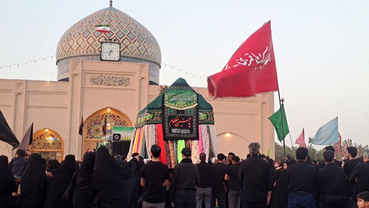 حضور گسترده هیئات مذهبی در بارگاه منور امام زاده محمد عابد 