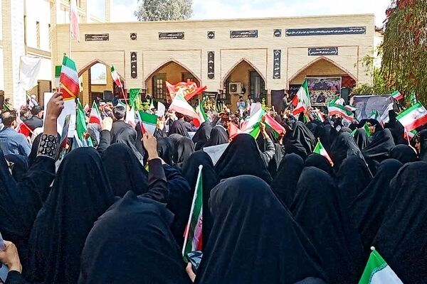پیمان معلمان جیرفت با رهبر جدید